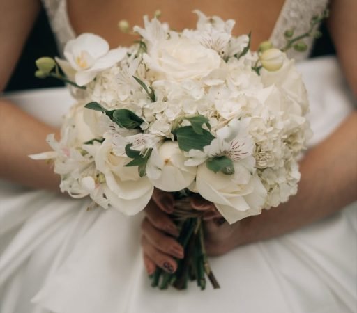Sobre-um-vestido-perfeito-🤍.Fotografia-Video-@vowphotostudio-Make-@gihbreda_makeup-Hair-@nicoly-1